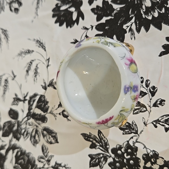 Floral Porcelain Trinket Dish with Gold Accents so2 - Picture 3 of 6